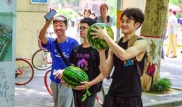 各校吃瓜网站免费入口,校园热点一网打尽！